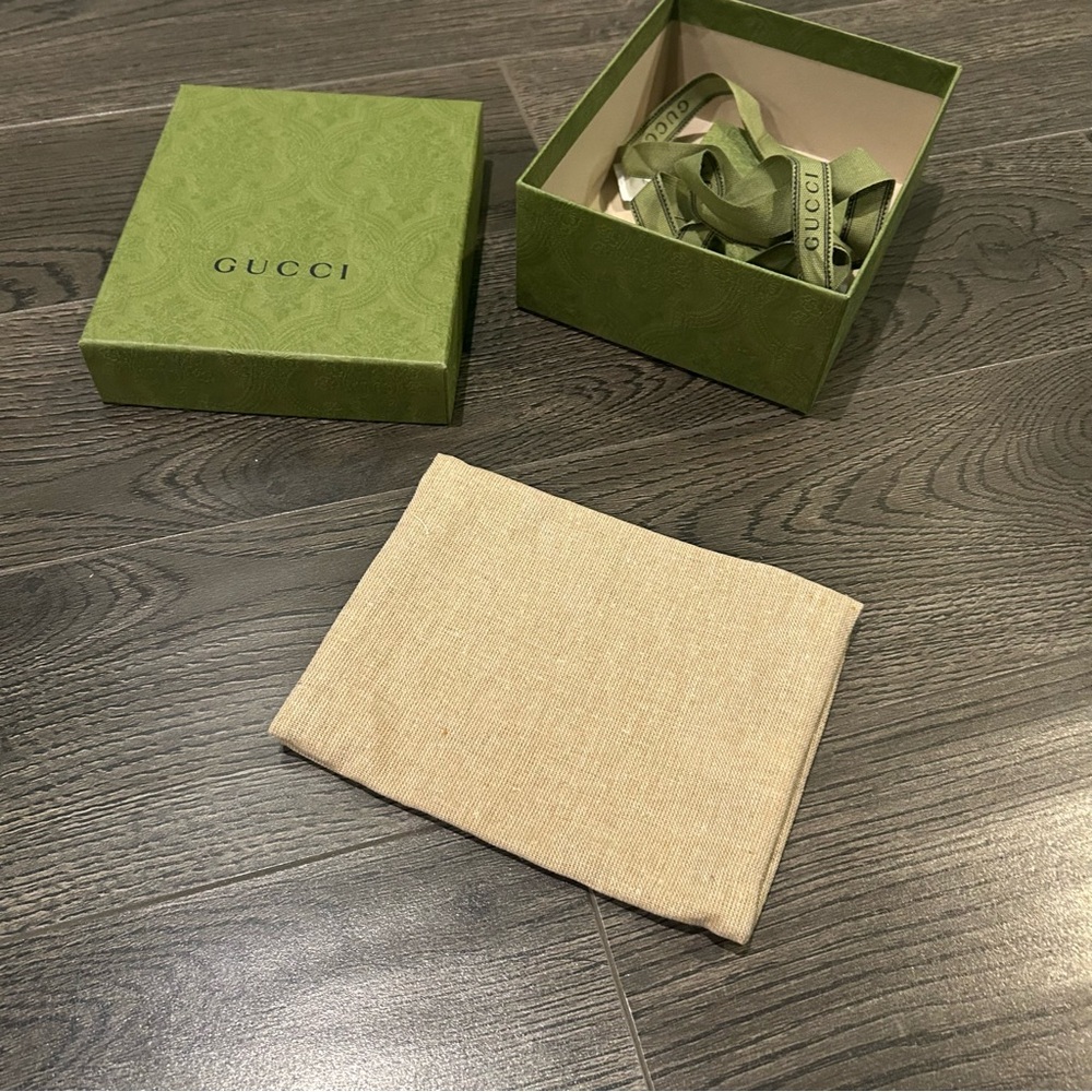 Gucci Dust Bag and Box - Picture 6 of 16